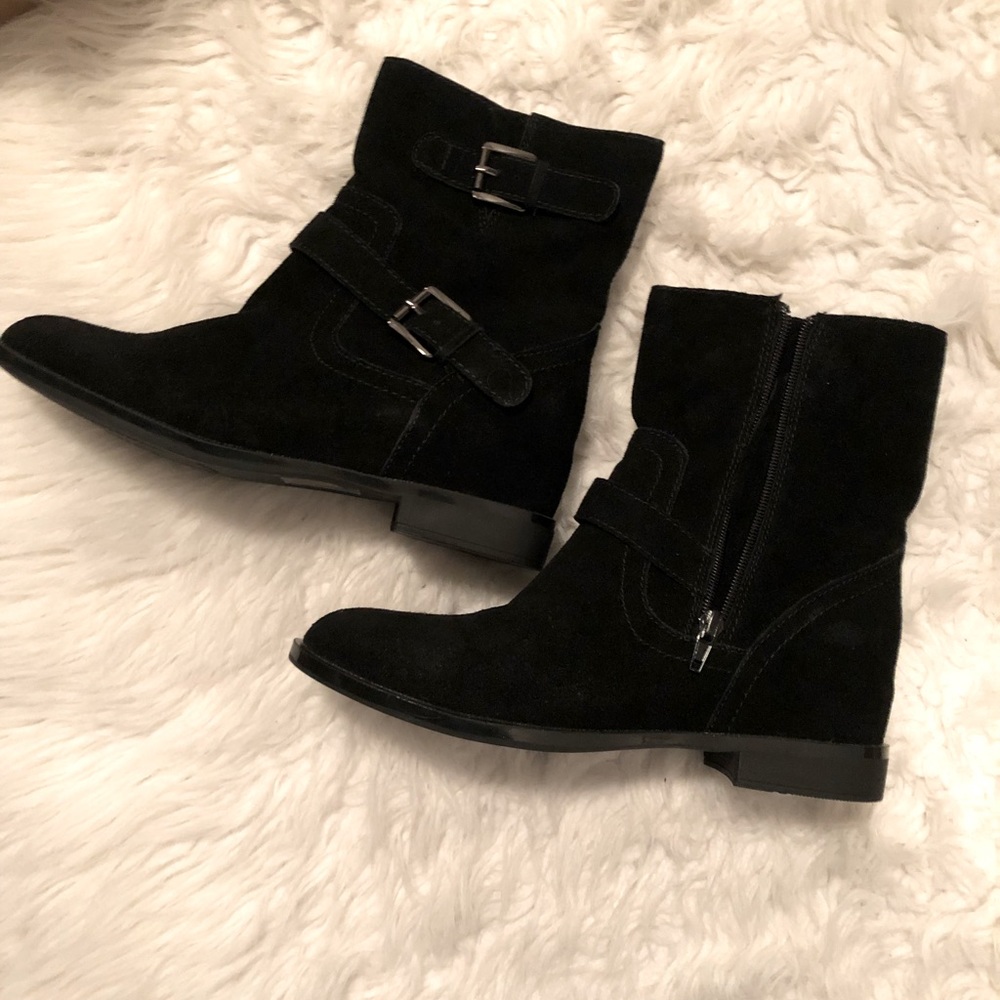 Le Chateau boots